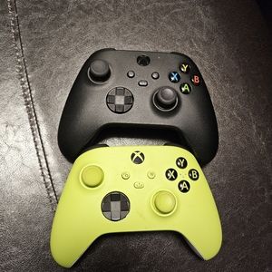 2 Xbox series X controller